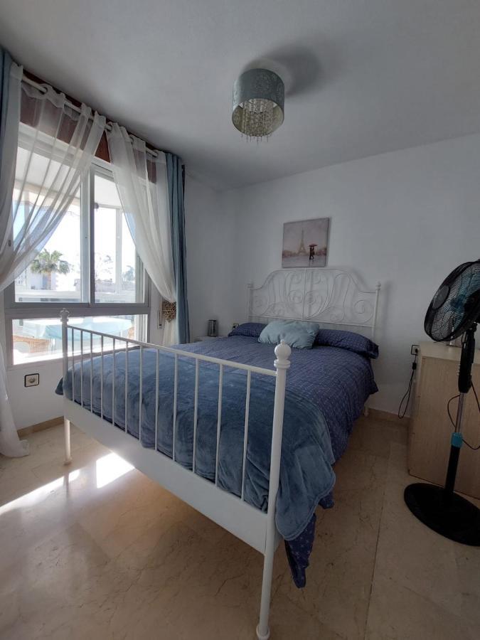 Lovely Apartment In Torremolinos Views Of The Sea, Pool, Terrace, Sofa Bed And Fully Equipped Kitchen Eksteriør billede
