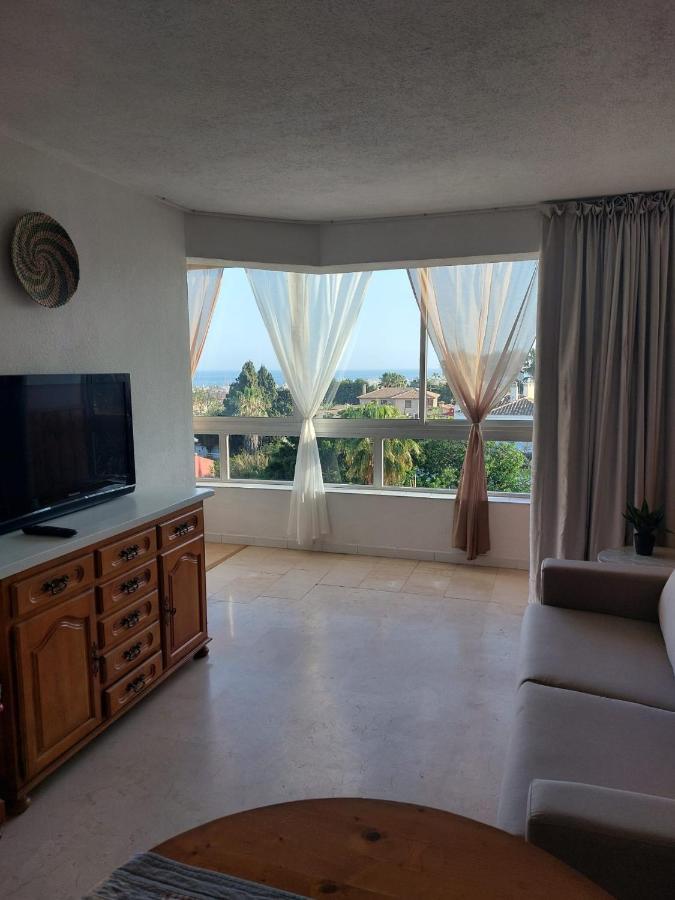 Lovely Apartment In Torremolinos Views Of The Sea, Pool, Terrace, Sofa Bed And Fully Equipped Kitchen Eksteriør billede