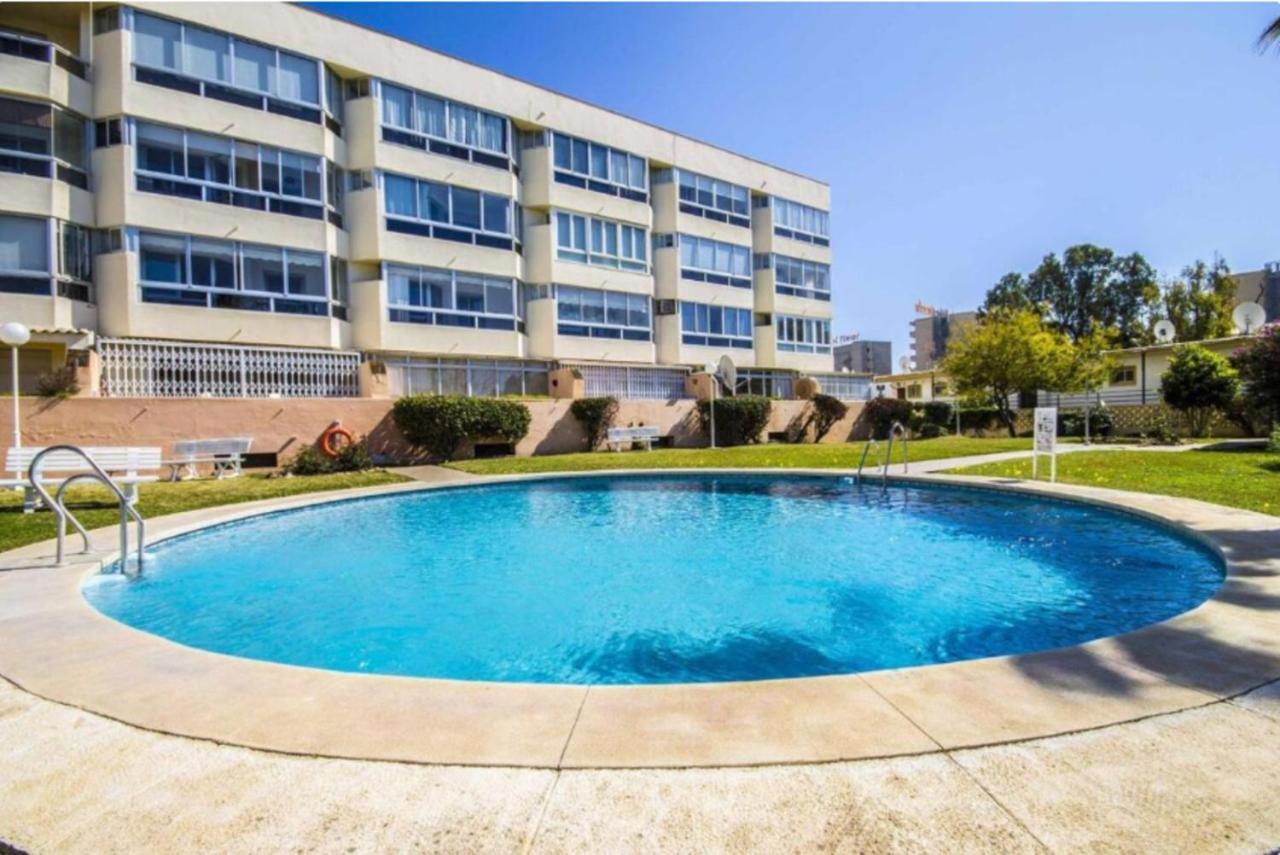Lovely Apartment In Torremolinos Views Of The Sea, Pool, Terrace, Sofa Bed And Fully Equipped Kitchen Eksteriør billede